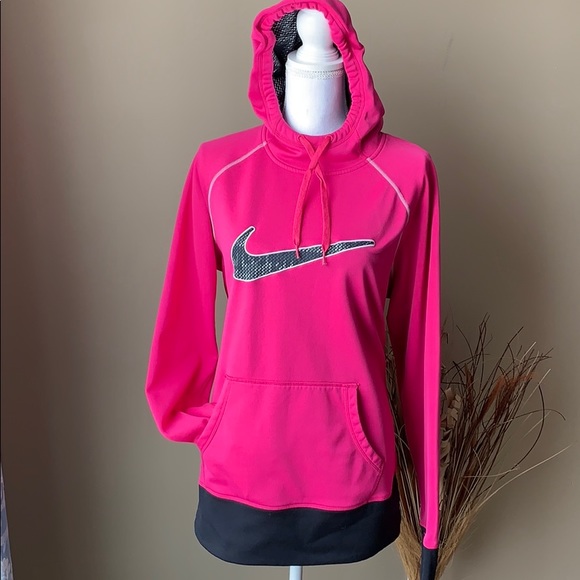 Nike Tops - Thermal Fit Nike Hoodie